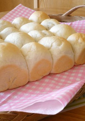 色々出てくる楽しいちぎりパン-レシピのメイン写真