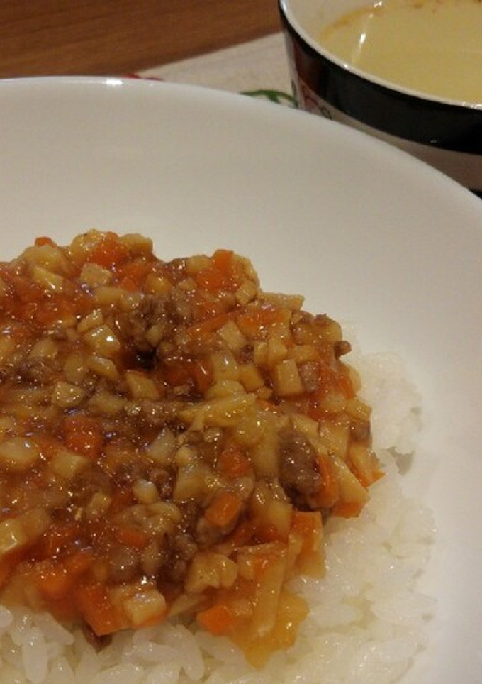 タケノコと挽き肉のそぼろ丼-レシピのメイン写真