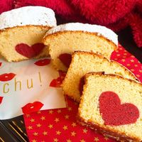 手作りパウンドケーキ、ツインハート ハート型パウンドケーキ🤍 2種類の味を焼くから 作る時間結構