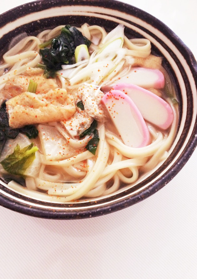刻み玉ネギが隠し味！美味しい煮込みうどん-レシピのメイン写真