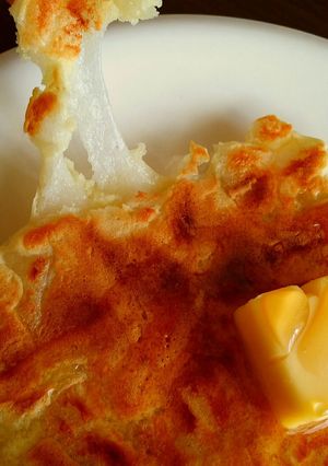 HM・餅・水だけ★のびる餅餅ホットケーキ-レシピのメイン写真