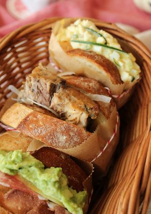 手軽な朝ごはん。鯖とポテトのサンドイッチ-レシピのメイン写真