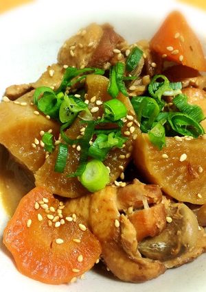 圧力鍋で大根と手羽元のこってり味噌煮込み-レシピのメイン写真