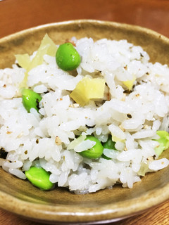 お茶漬けの素と餅でおこわ。-レシピのメイン写真