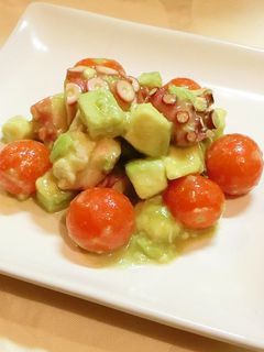 タコとアボカドとトマトのマリネ-レシピのメイン写真