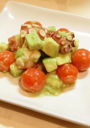 タコとアボカドとトマトのマリネ-レシピのメイン写真