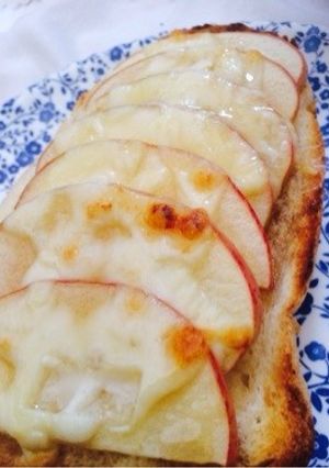 りんごとチーズのハニートースト-レシピのメイン写真