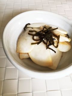 簡単!カブの塩昆布漬け。お弁当にも。-レシピのメイン写真