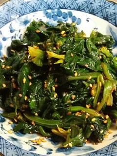甘い醤油でほうれん草のごま和え-レシピのメイン写真