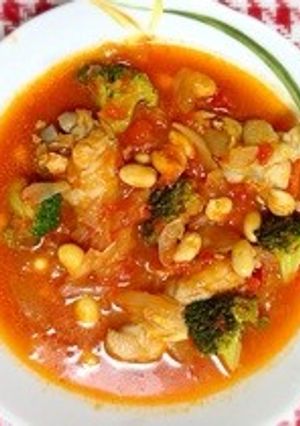 鶏手羽元と大豆のトマト煮込み-レシピのメイン写真