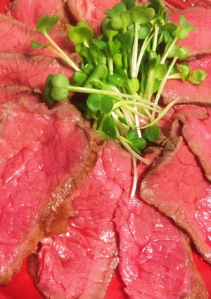 簡単材料3つ！焼肉のタレでローストビーフ-レシピのメイン写真