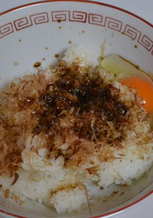 お手軽簡単 鰹節入り卵かけご飯-レシピのメイン写真