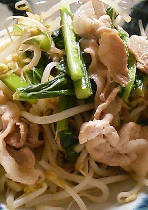 かぶの葉と豚肉ともやしの炒めもの♪-レシピのメイン写真