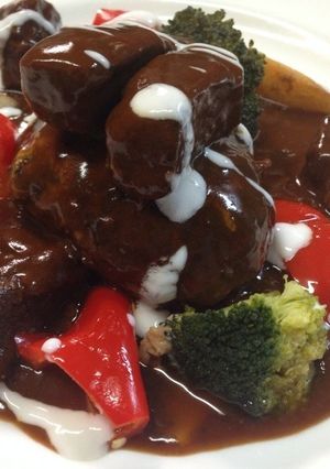 大阪八尾名物バーグビーフシチューソース-レシピのメイン写真