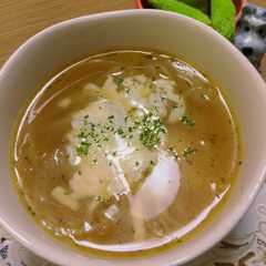 รูปของ 簡単！好評！オニオングラタンスープ