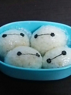 キャラ弁 ベイマックスおにぎり-レシピのメイン写真