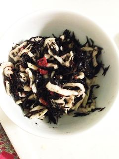 切り干し大根とひじきの梅肉和え-レシピのメイン写真