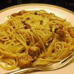 รูปของ きのことチキンのクリームスパゲッティ