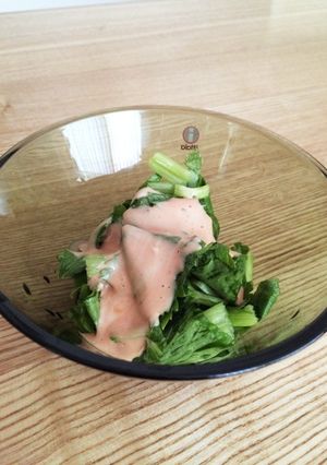 余っちゃうセロリの葉っぱだけ!サラダ♡-レシピのメイン写真