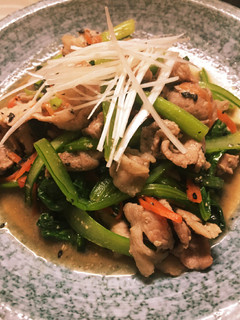 小松菜と豚肉のごま味噌炒め♪-レシピのメイン写真