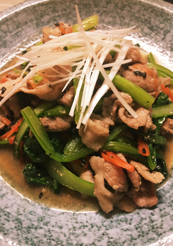 小松菜と豚肉のごま味噌炒め♪-レシピのメイン写真