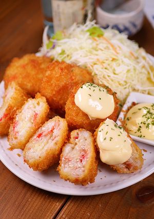 サクサクふわふわ🤭💕はんぺんのチーズかにかまカツ-レシピのメイン写真