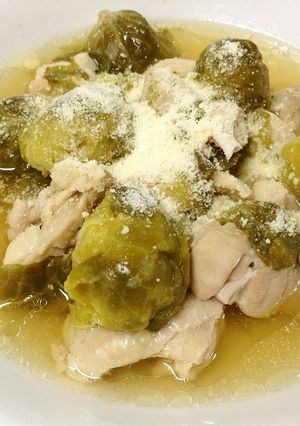 ♡プチヴェールと鶏もも肉のコンソメ煮-レシピのメイン写真