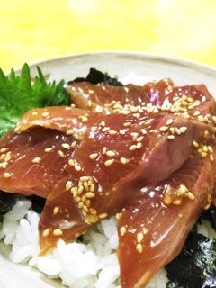 安いいなだをおいしく食べる☆ゴマ漬け丼-レシピのメイン写真