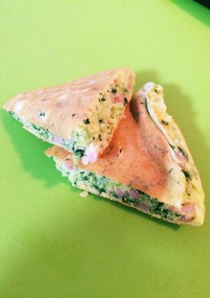 ホットケーキミックスで♩オカズパンケーキ-レシピのメイン写真