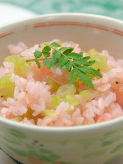 土鍋炊き★桜海老と蕗の香りご飯-レシピのメイン写真