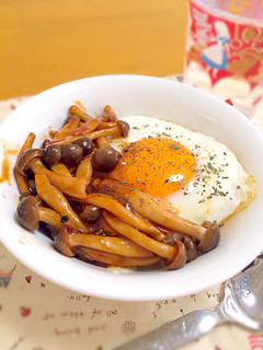 簡単ランチ♩きのこの半熟とろーり丼*-レシピのメイン写真