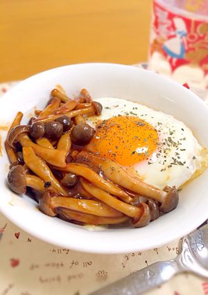 簡単ランチ♩きのこの半熟とろーり丼*-レシピのメイン写真
