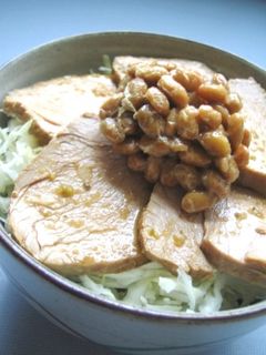 ゆず胡椒風味☆やわらかチャーシュー丼-レシピのメイン写真