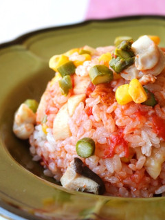 液体塩こうじで鶏肉とトマトの炊き込みご飯-レシピのメイン写真