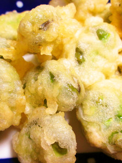 皮まで美味しい♪そら豆の天ぷら。-レシピのメイン写真