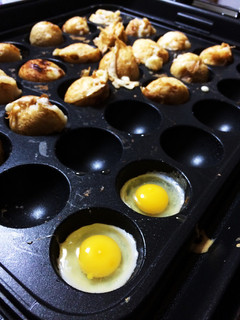 たこ焼き器でミニ目玉焼き♪-レシピのメイン写真
