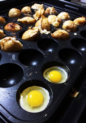 たこ焼き器でミニ目玉焼き♪-レシピのメイン写真