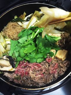 焼きねぎがおいしいすき焼き〜楽しいシメ付-レシピのメイン写真