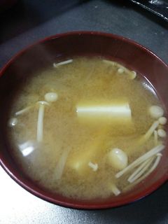 玉ねぎと豆腐のお味噌汁-レシピのメイン写真