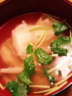 湯葉としめじのお吸い物-レシピのメイン写真