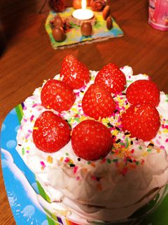 子供と一緒に簡単イチゴのショートケーキ-レシピのメイン写真