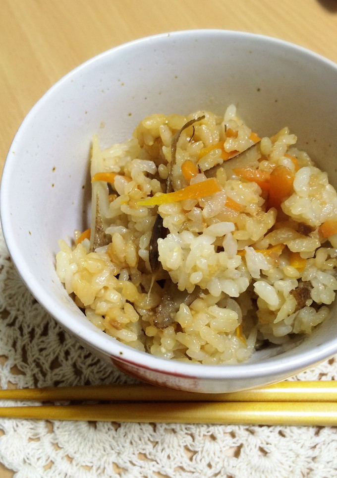 根菜の味噌炊き込みごはん-レシピのメイン写真