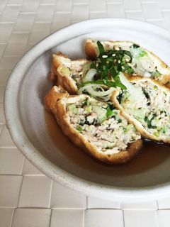 簡単!鶏挽肉と大葉で油揚げの巾着煮。-レシピのメイン写真