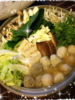 万能味噌ダレで具沢山団子味噌バターなべ-レシピのメイン写真