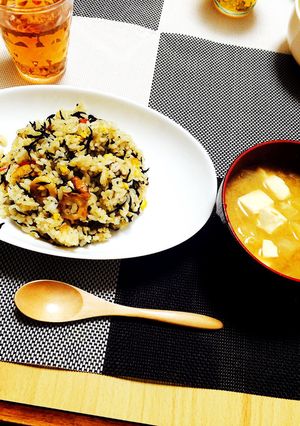 ひじきの煮物で栄養満点！卵炒飯♡-レシピのメイン写真