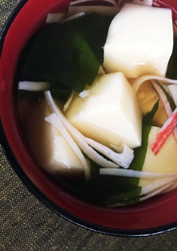 簡単！ふんわり玉子豆腐とワカメのお吸い物-レシピのメイン写真