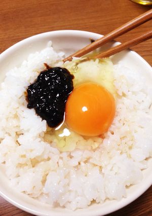 夜食を簡単に！スペシャル卵かけご飯！-レシピのメイン写真