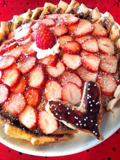 簡単♥︎HMでイチゴチョコケーキ-レシピのメイン写真
