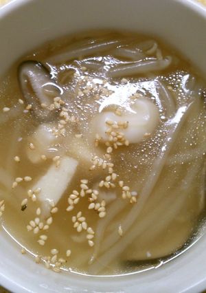 イカ もやし 椎茸の ナンプラースープ！-レシピのメイン写真
