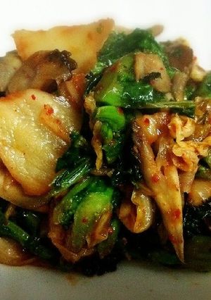 菜の花と舞茸のキムチ炒め-レシピのメイン写真